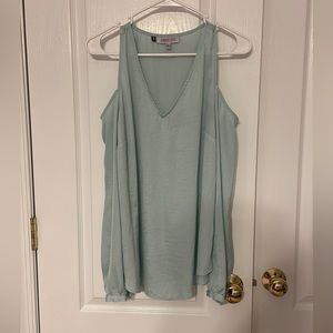 Open shoulder Jennifer Lopez Blouse